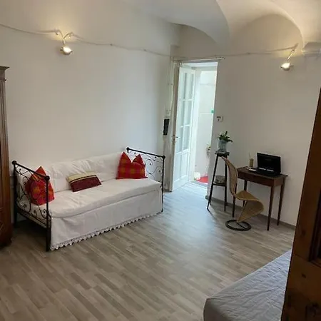 Daire Maddalena'S House *